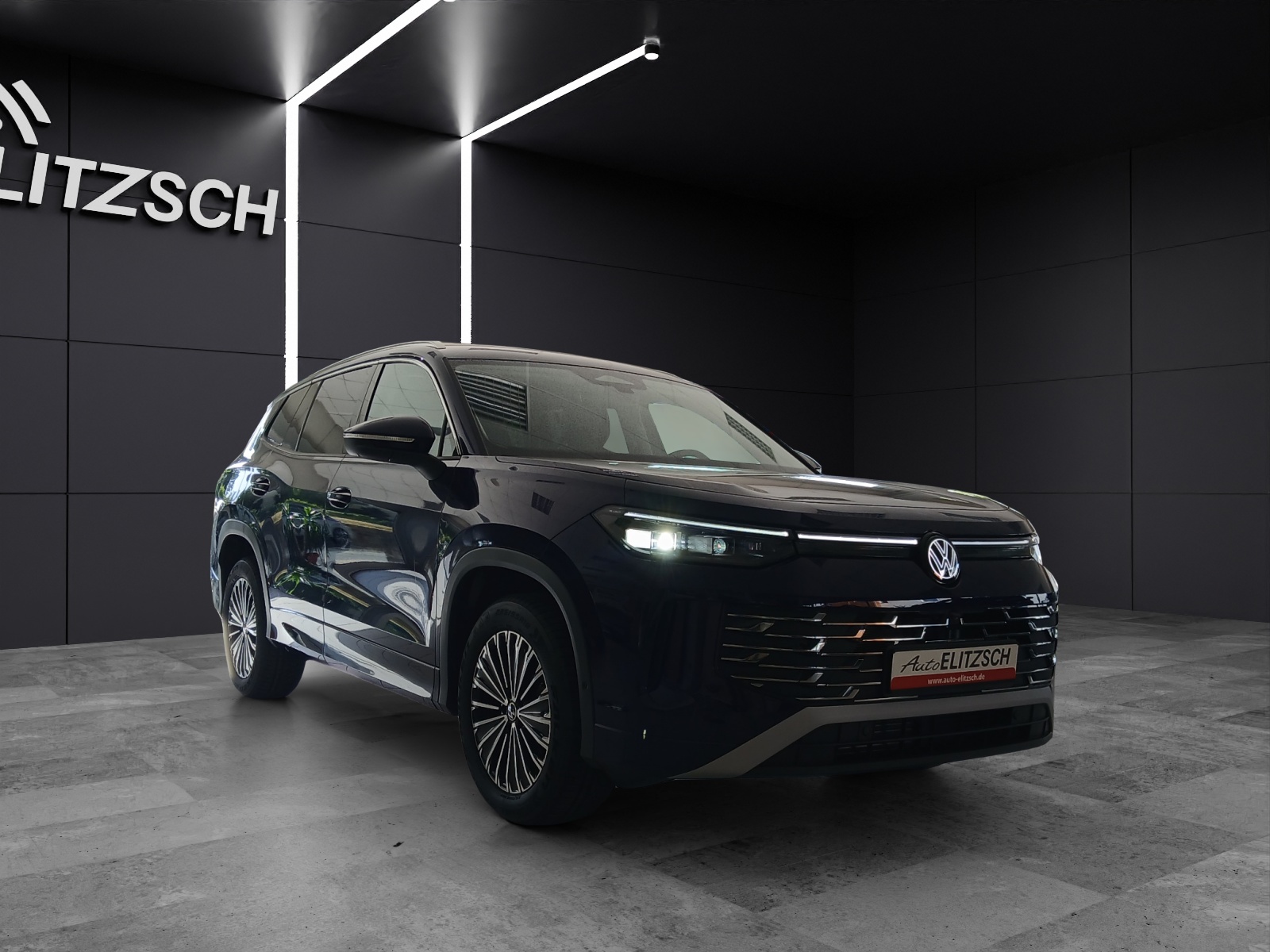 Fahrzeugabbildung Volkswagen Tayron 2.0 TDI 110 kW Elegance AHZV IQ.LIGHT Ganzjahresreifen