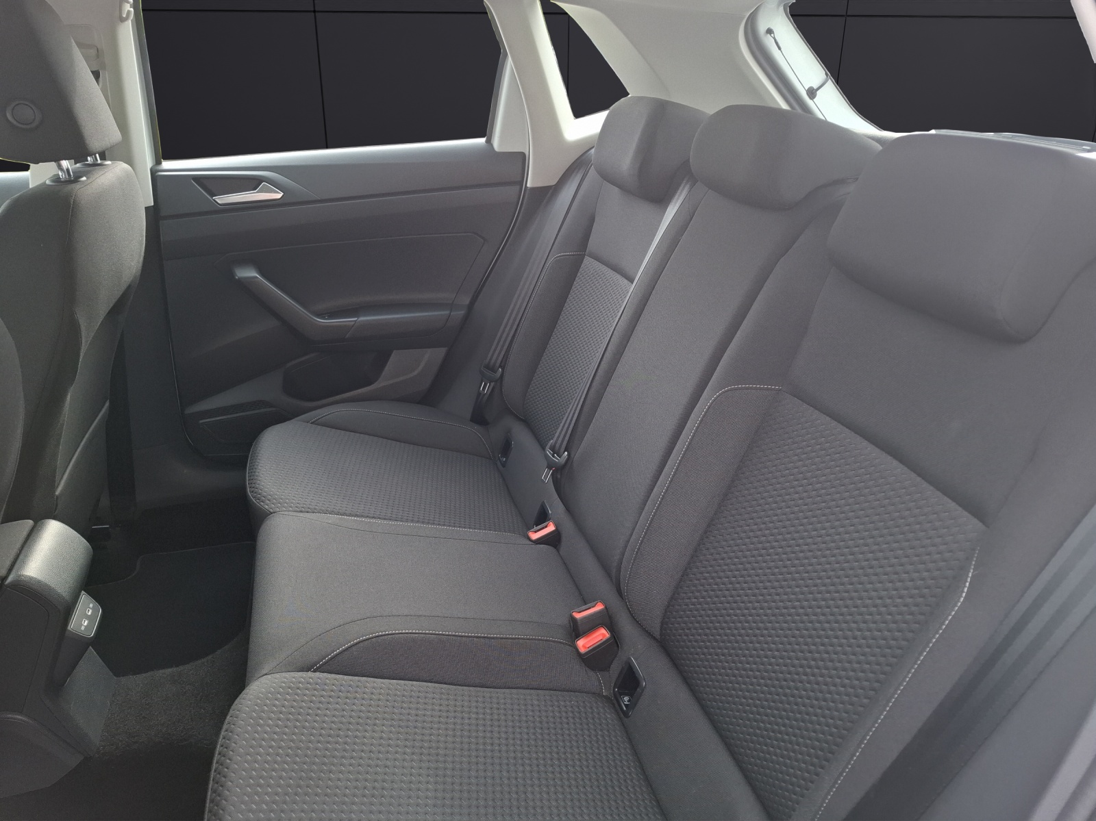 Fahrzeugabbildung Volkswagen Polo TSI Comfortline AppConnect Klima PDC SHZ