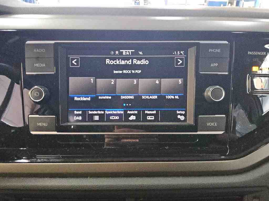 Fahrzeugabbildung Volkswagen Polo TSI Comfortline CarPlay Klima PDC SHZ