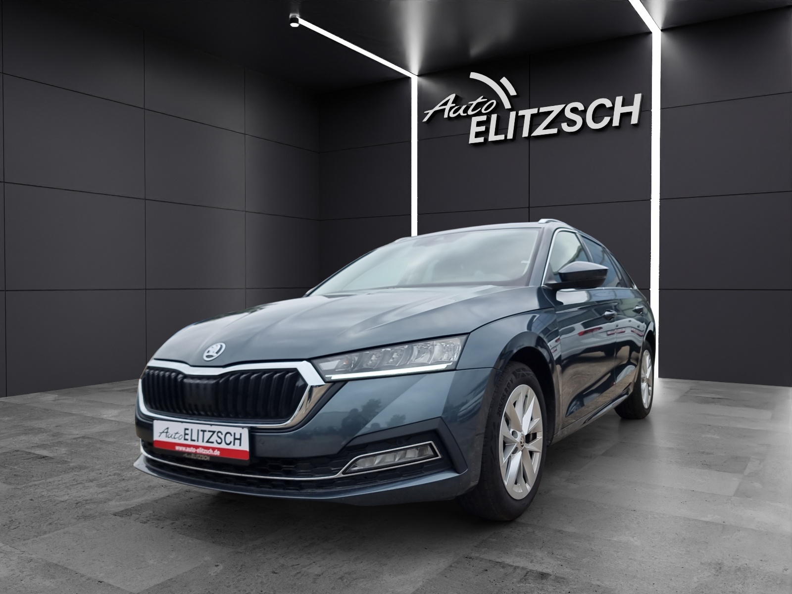 Fahrzeugabbildung SKODA Octavia Combi TDI First-Edition DSG LED Navi PDC SH