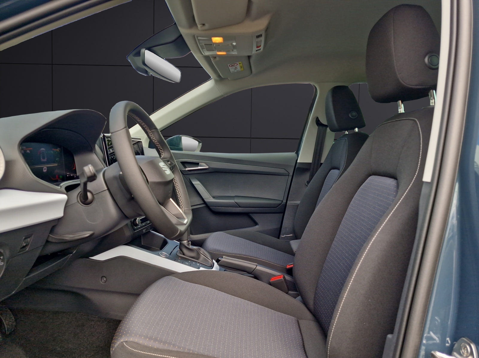 Fahrzeugabbildung SEAT Arona Road Edition 1.0 TSI DSG AHZ KLIMA