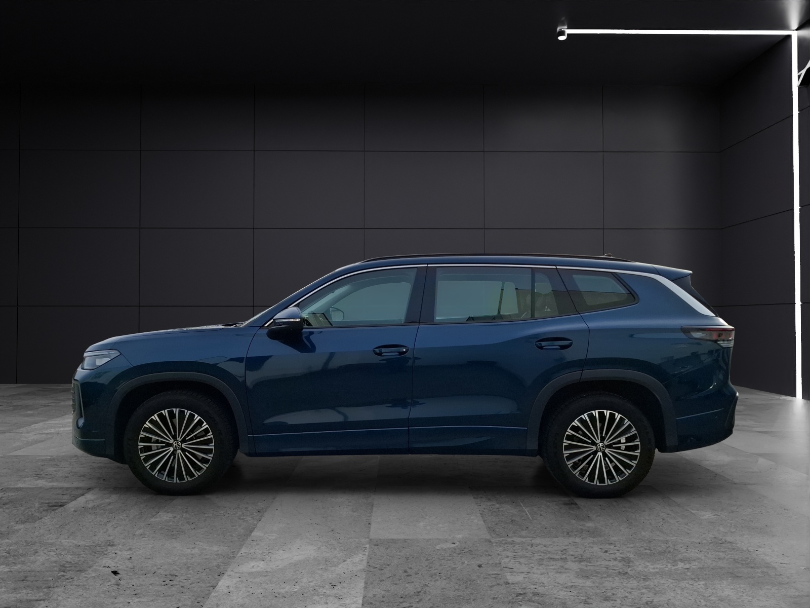 Fahrzeugabbildung Volkswagen Tayron eTSI Life DSG 7-Si Matrix AHK Navi AID ACC RFK SH