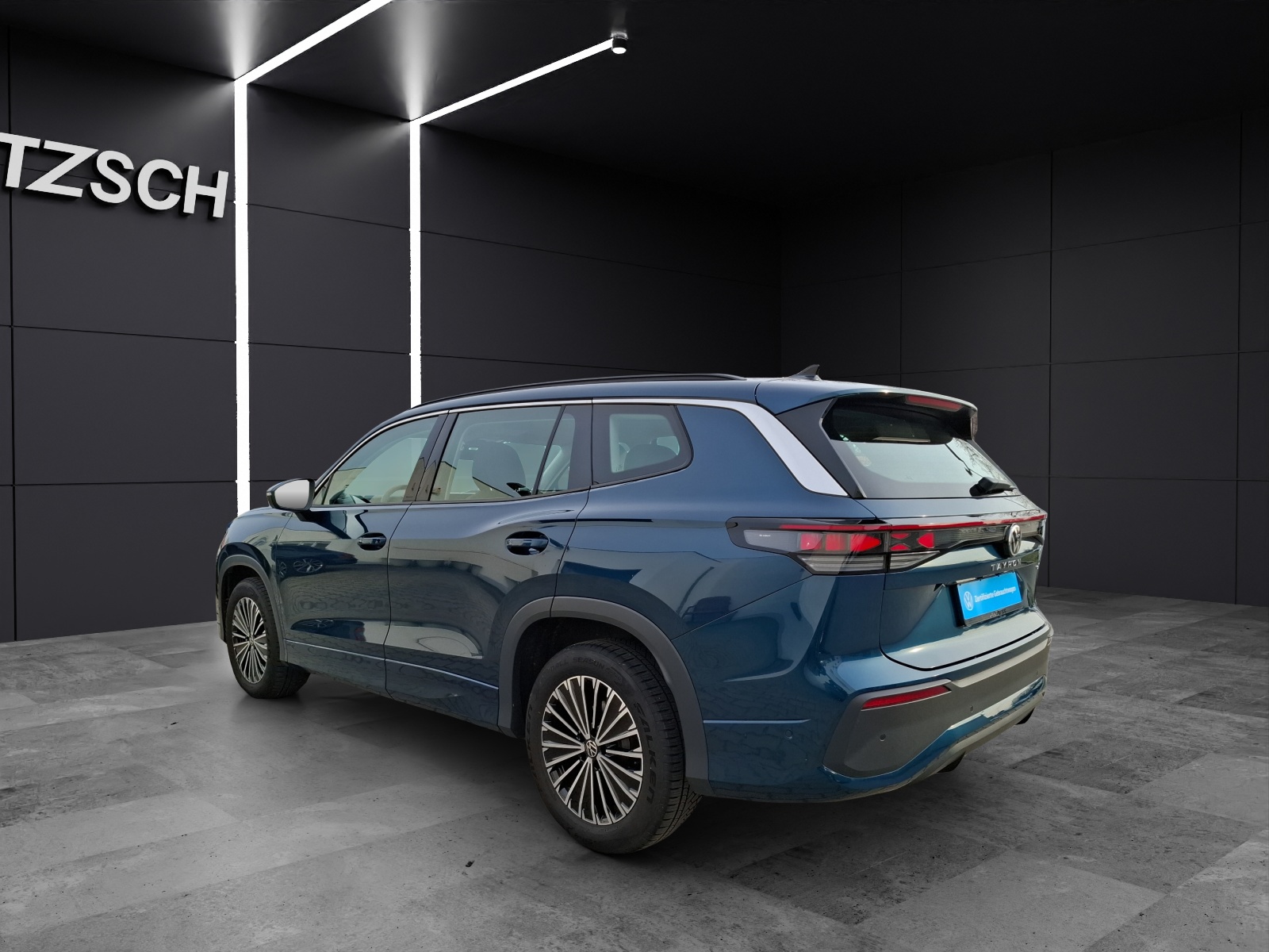 Fahrzeugabbildung Volkswagen Tayron eTSI Life DSG 7-Si Matrix AHK Navi AID ACC RFK SH