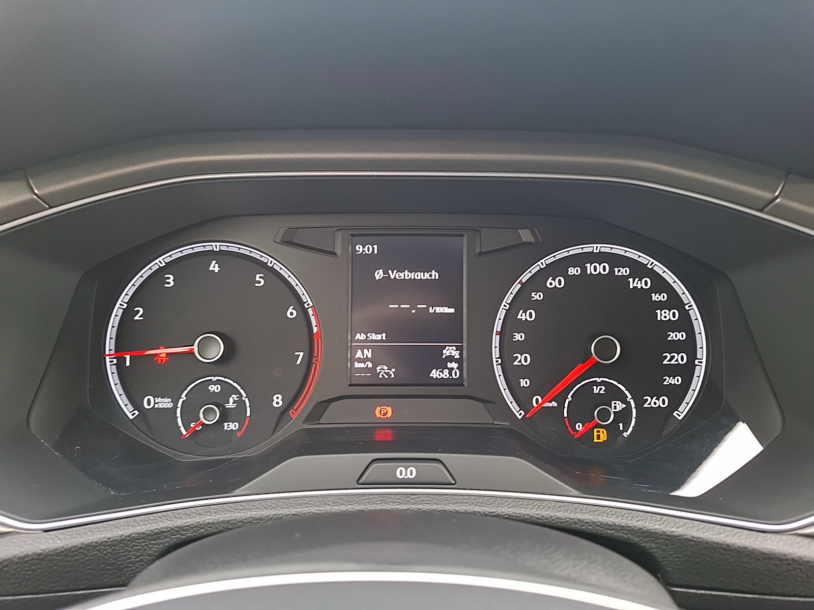 Fahrzeugabbildung Volkswagen T-Roc TSI Style LED AHK Navi AID ACC RFK SHZ