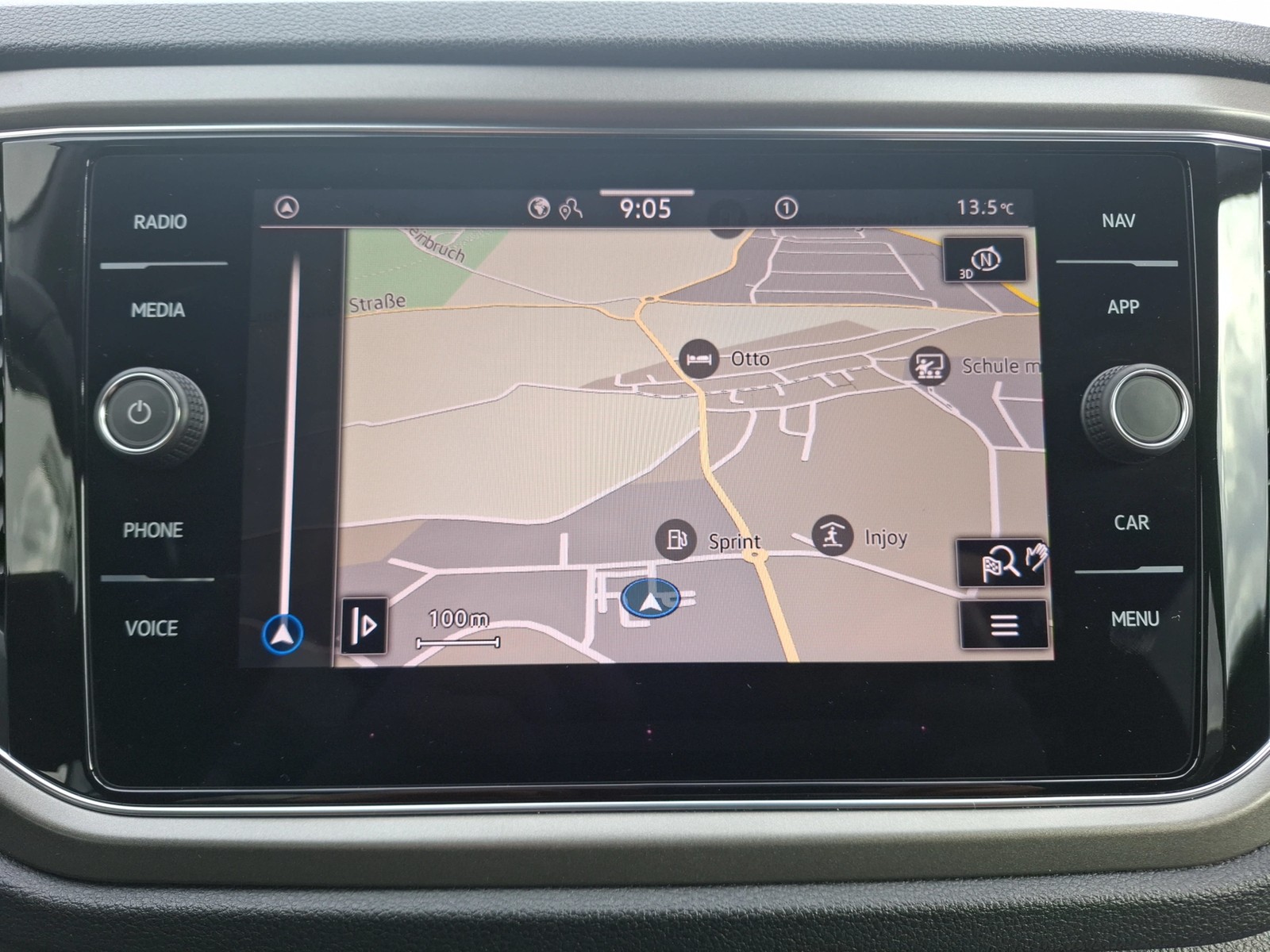 Fahrzeugabbildung Volkswagen T-Roc TSI Style LED AHK Navi AID ACC RFK SHZ