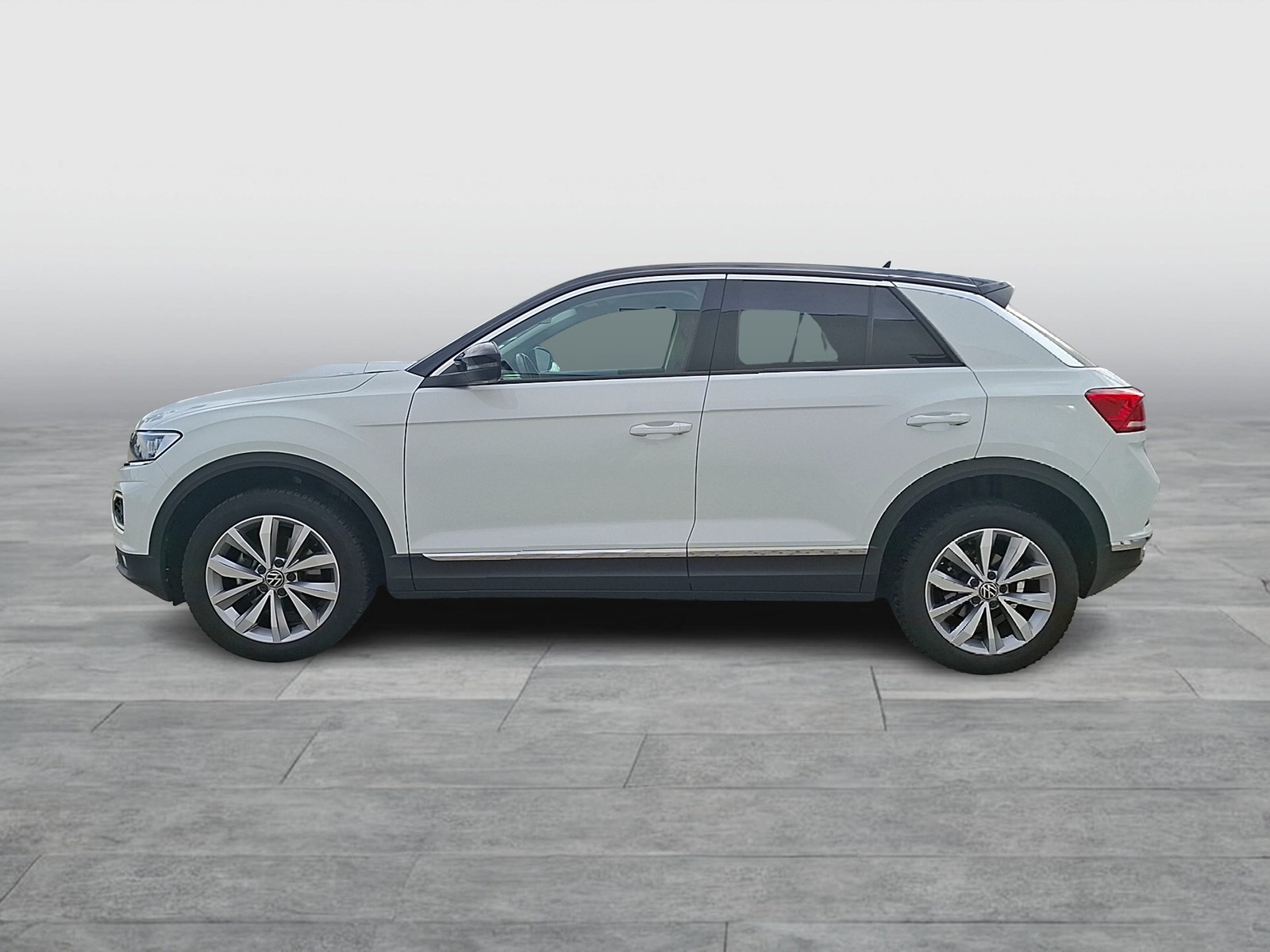 Fahrzeugabbildung Volkswagen T-Roc TSI Style LED AHK Navi AID ACC RFK SHZ