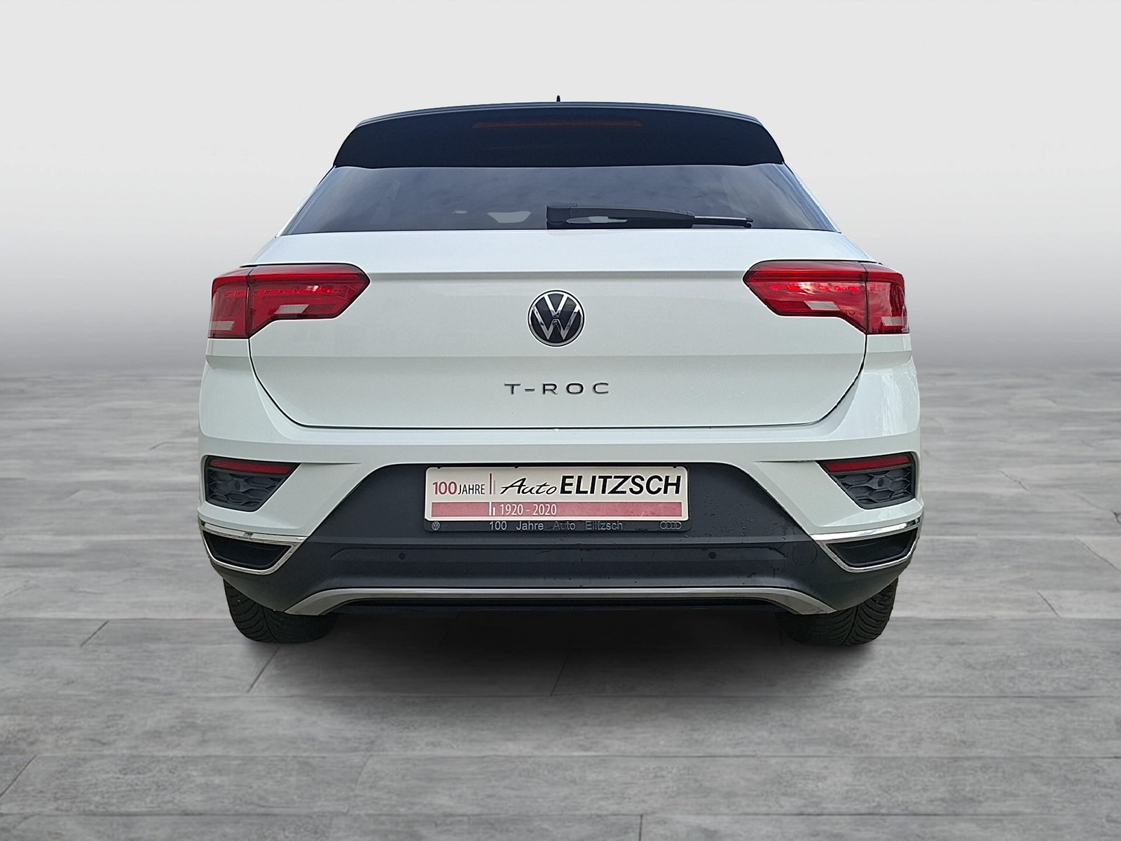 Fahrzeugabbildung Volkswagen T-Roc TSI Style LED AHK Navi AID ACC RFK SHZ