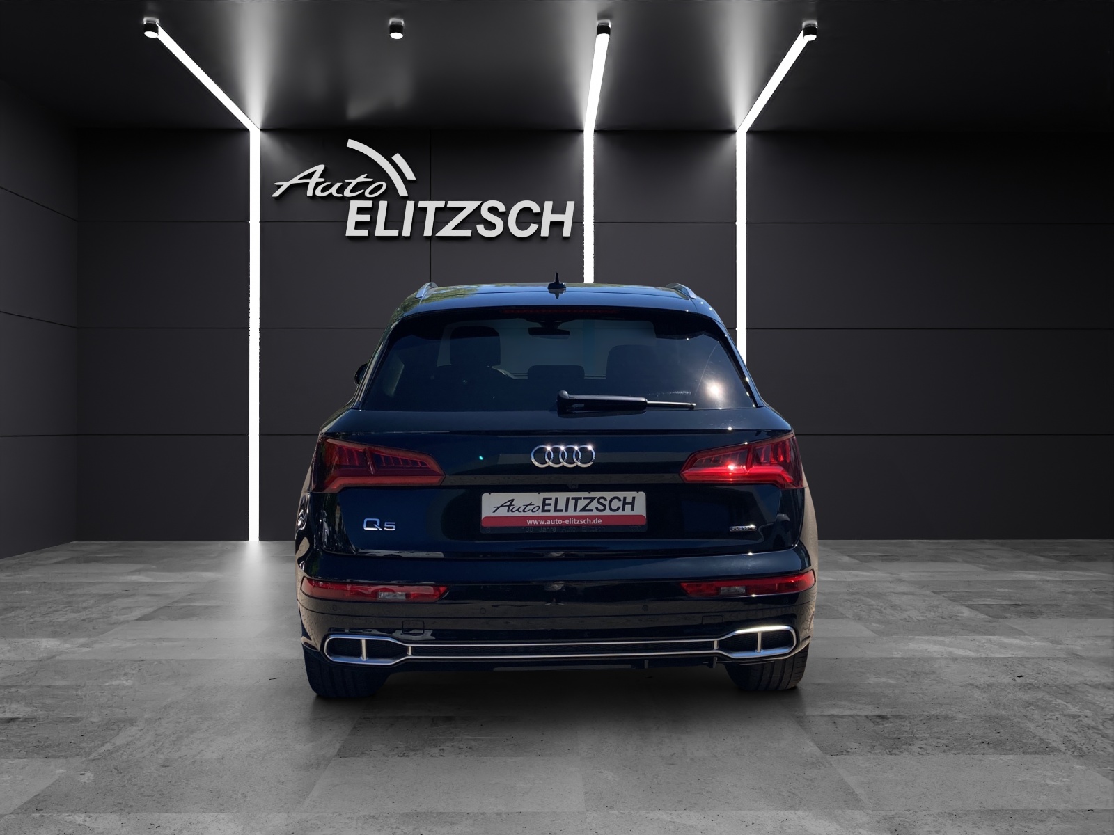 Fahrzeugabbildung Audi Q5 55 TFSI e quattro sport 55 TFSI e quattro sport MATRIX HEAD UP PANO RFK