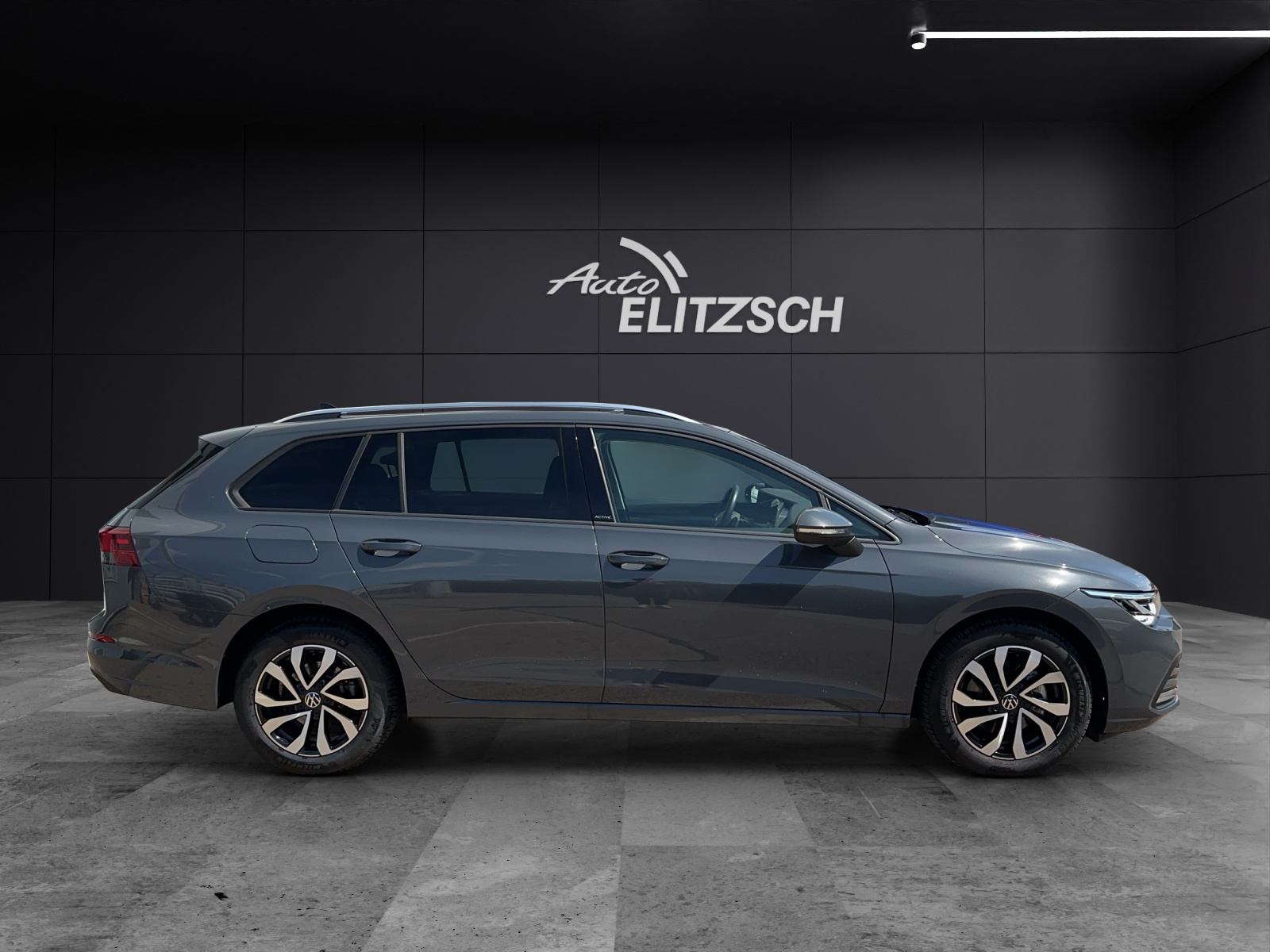 Fahrzeugabbildung Volkswagen Golf VIII Variant eTSI Active DSG NAVI LED AppConnect