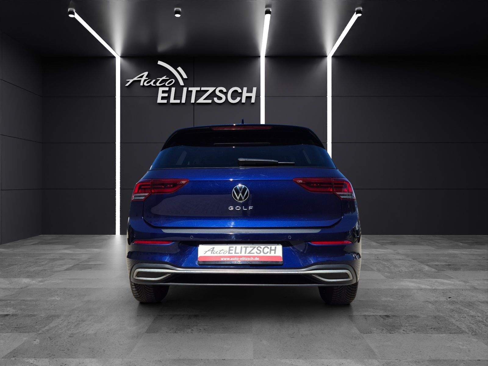 Fahrzeugabbildung Volkswagen Golf VIII TSI Active LED Navi AID ACC SH LHZ LM