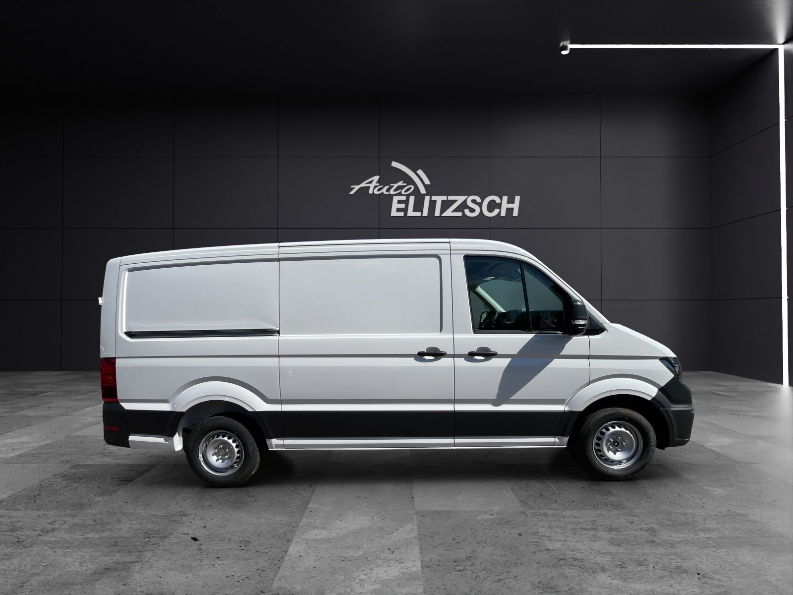 Fahrzeugabbildung Volkswagen Crafter Kasten 2,0l TDI 103 kW MR KLIMA KAMERA HOLZFUSSBODEN