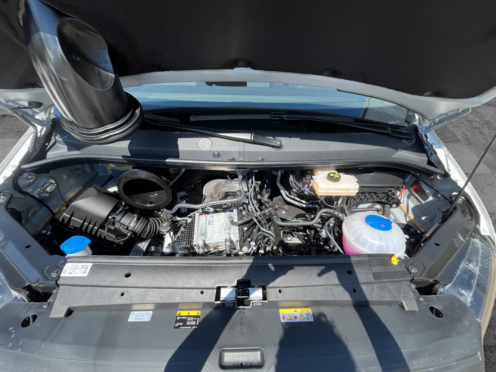 Fahrzeugabbildung Volkswagen Crafter Kasten 2,0l TDI 103 kW MR KLIMA KAMERA HOLZFUSSBODEN