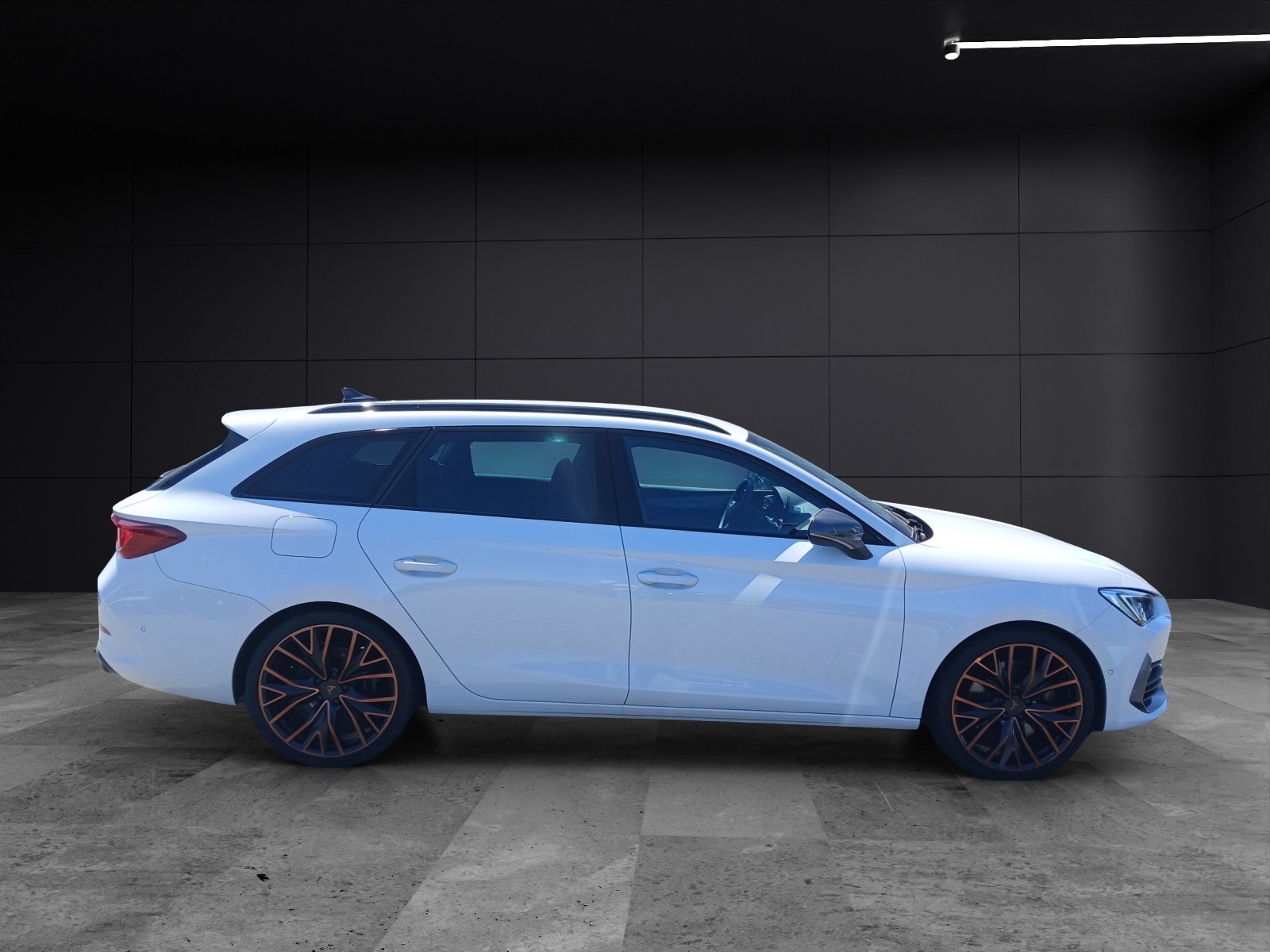 Fahrzeugabbildung CUPRA Leon Sportstourer VZ 4Drive DSG LED Navi ACC RFK SH 19