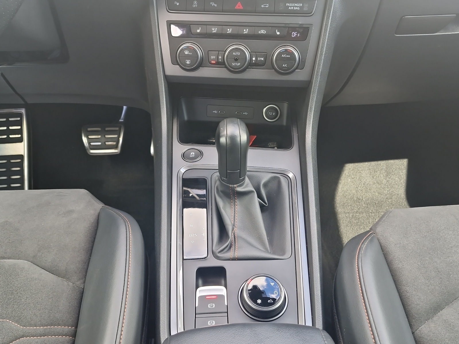 Fahrzeugabbildung CUPRA Ateca 4Drive LED Navi SHZ ACC VC AHK Beats