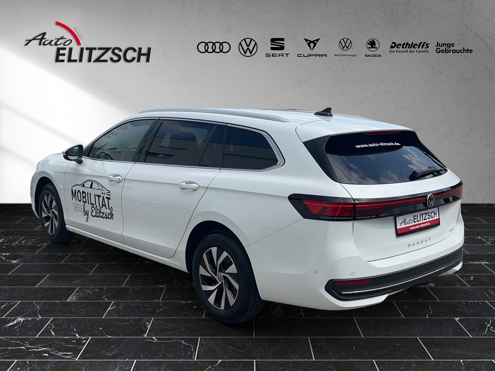 Fahrzeugabbildung Volkswagen Passat TSI Business DSG LED ACC Navi HUD AID Park-Assist SH LM