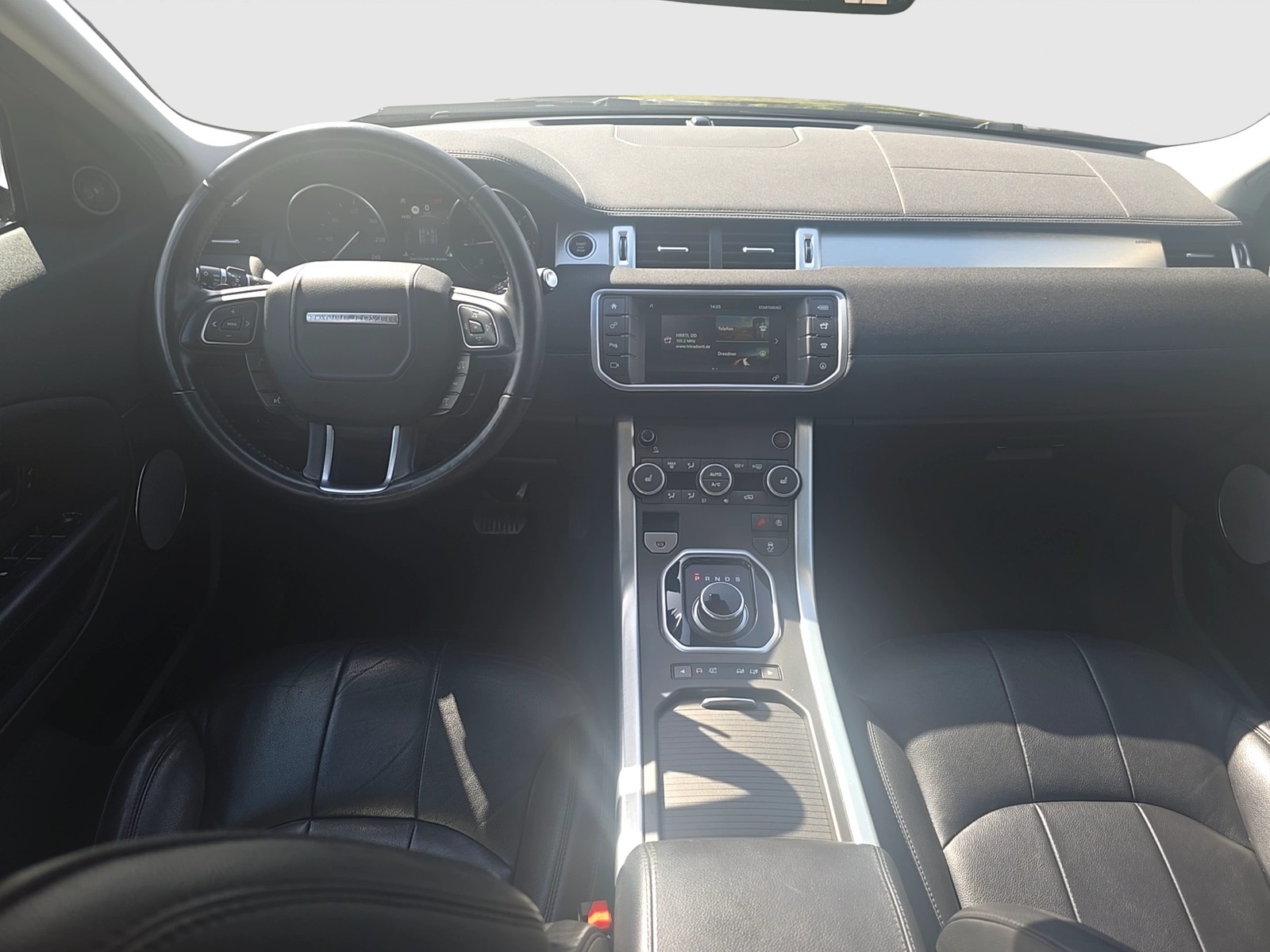 Fahrzeugabbildung Land Rover Range Rover Evoque DWA GRA SH DSG