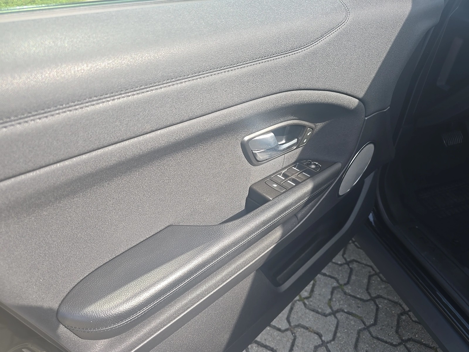 Fahrzeugabbildung Land Rover Range Rover Evoque DWA GRA SH DSG