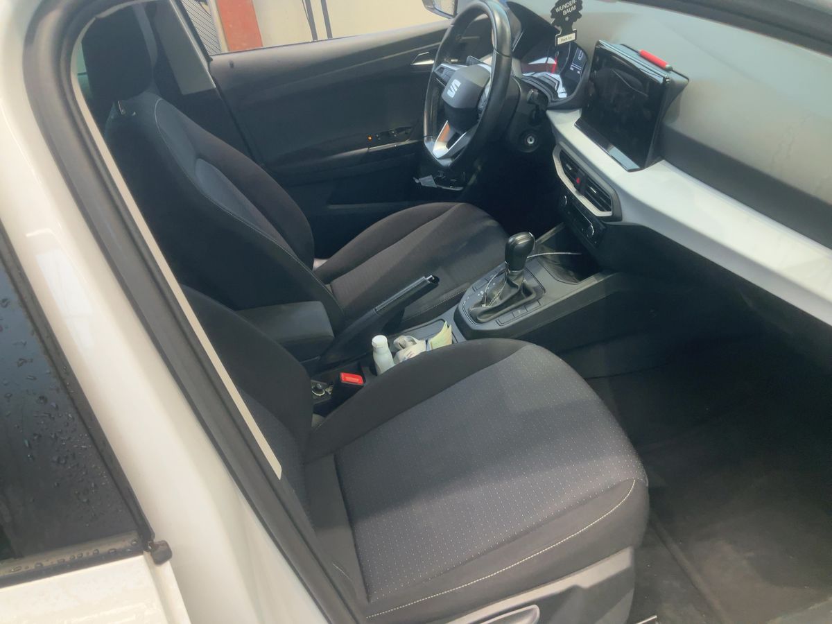 Fahrzeugabbildung SEAT Ibiza TSI Style DSG LED Navi ACC SHZ RFK