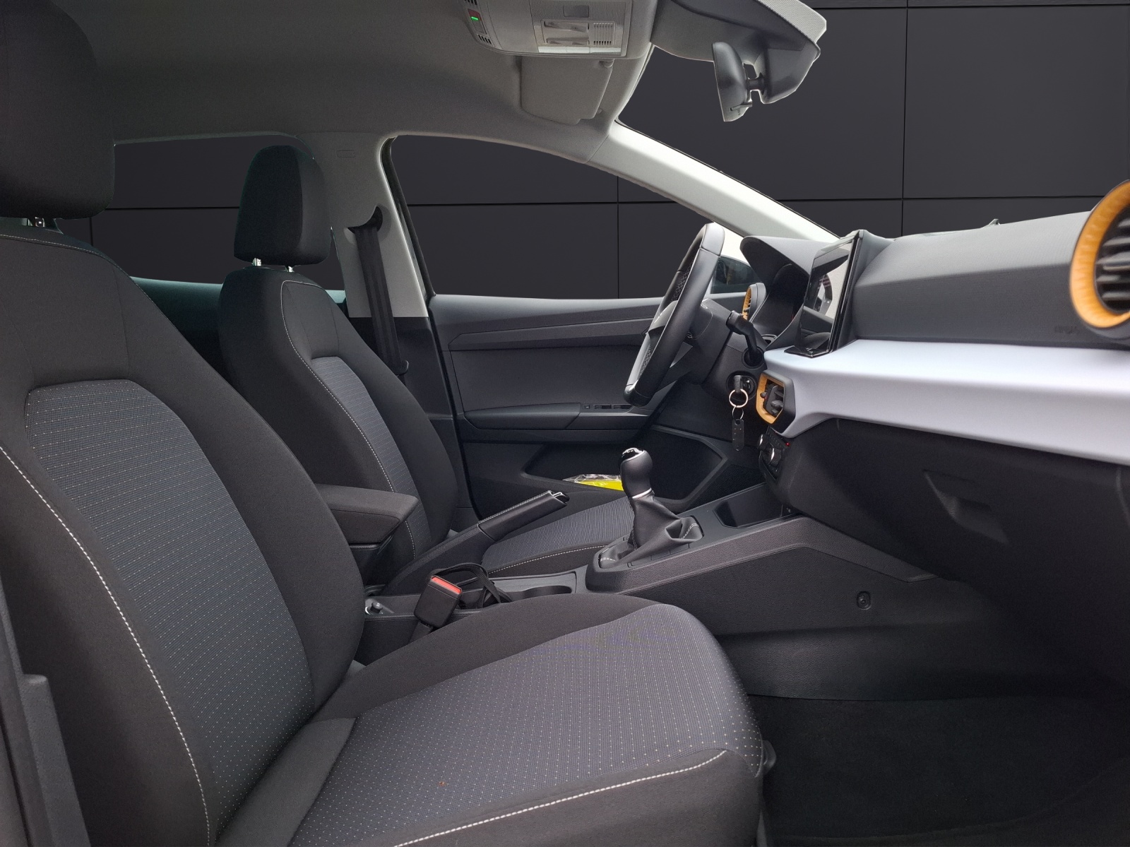 Fahrzeugabbildung SEAT Ibiza TSI Style LED Navi ACC SH LM