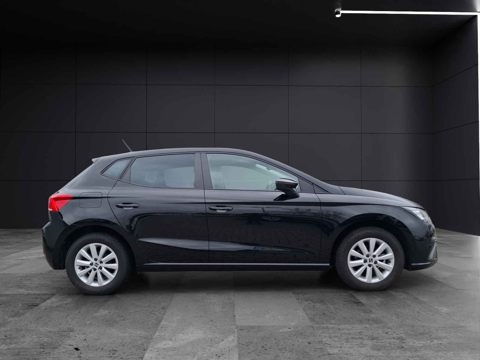 Fahrzeugabbildung SEAT Ibiza TSI Style LED Navi ACC SH LM