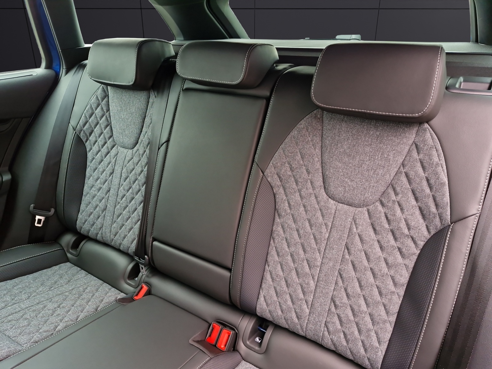Fahrzeugabbildung SKODA Octavia Combi 1.5 TSI mHEV Sportline DSG ACC NAVI LED