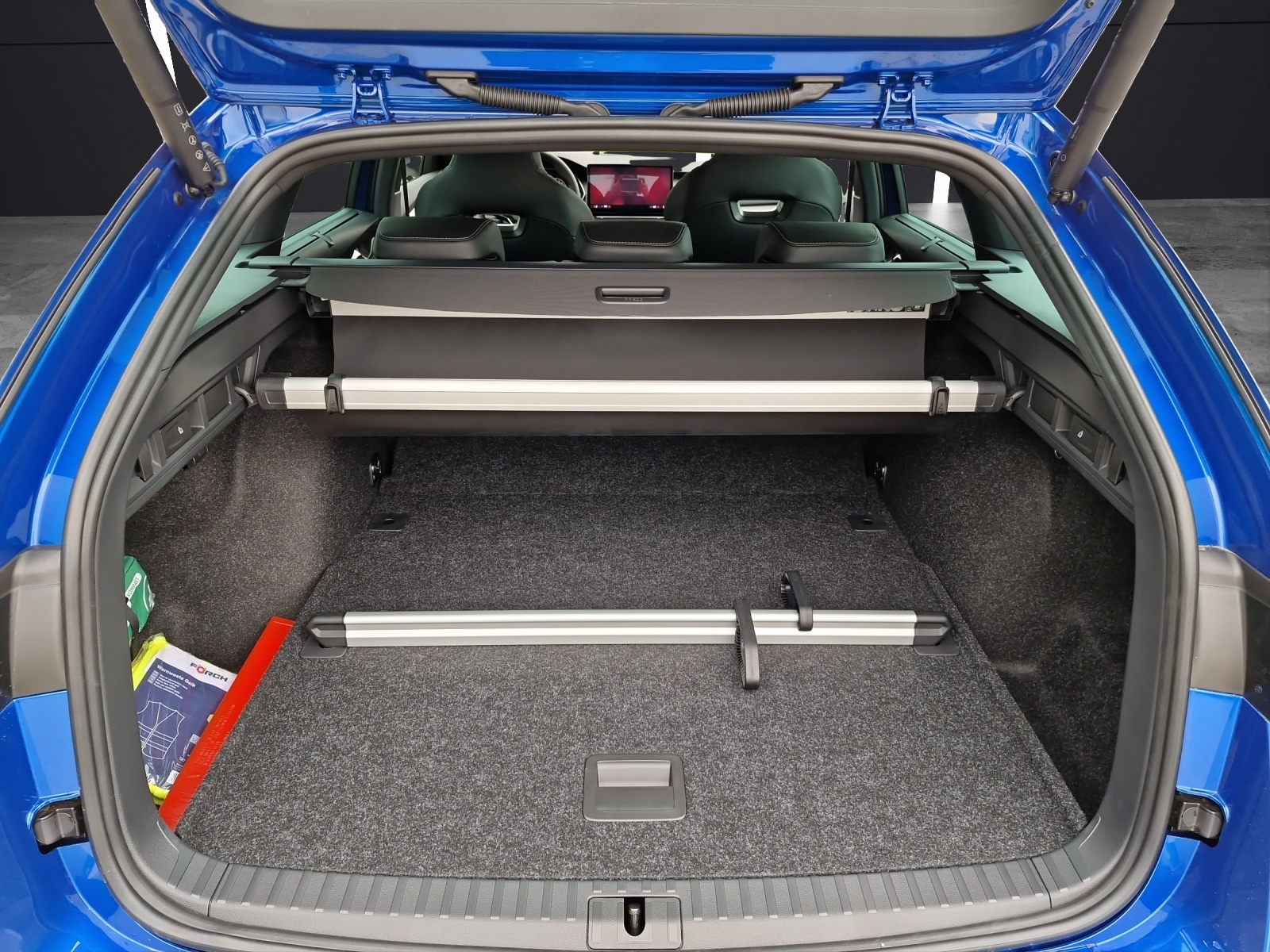 Fahrzeugabbildung SKODA Octavia Combi 1.5 TSI mHEV Sportline DSG ACC NAVI LED