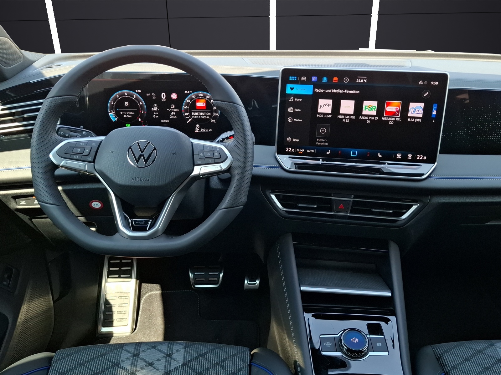 Fahrzeugabbildung Volkswagen Tiguan R-Line-Black-Style TSI 4M DCC