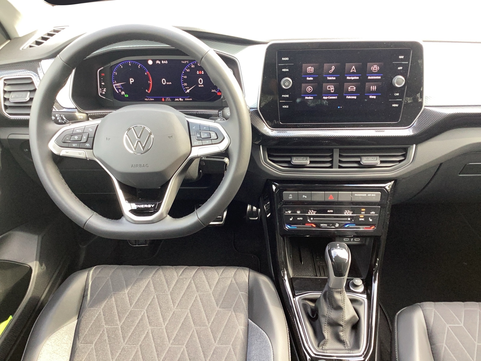 Fahrzeugabbildung Volkswagen T-Cross DSG Energy AHZV RearView ReadyToDiscover