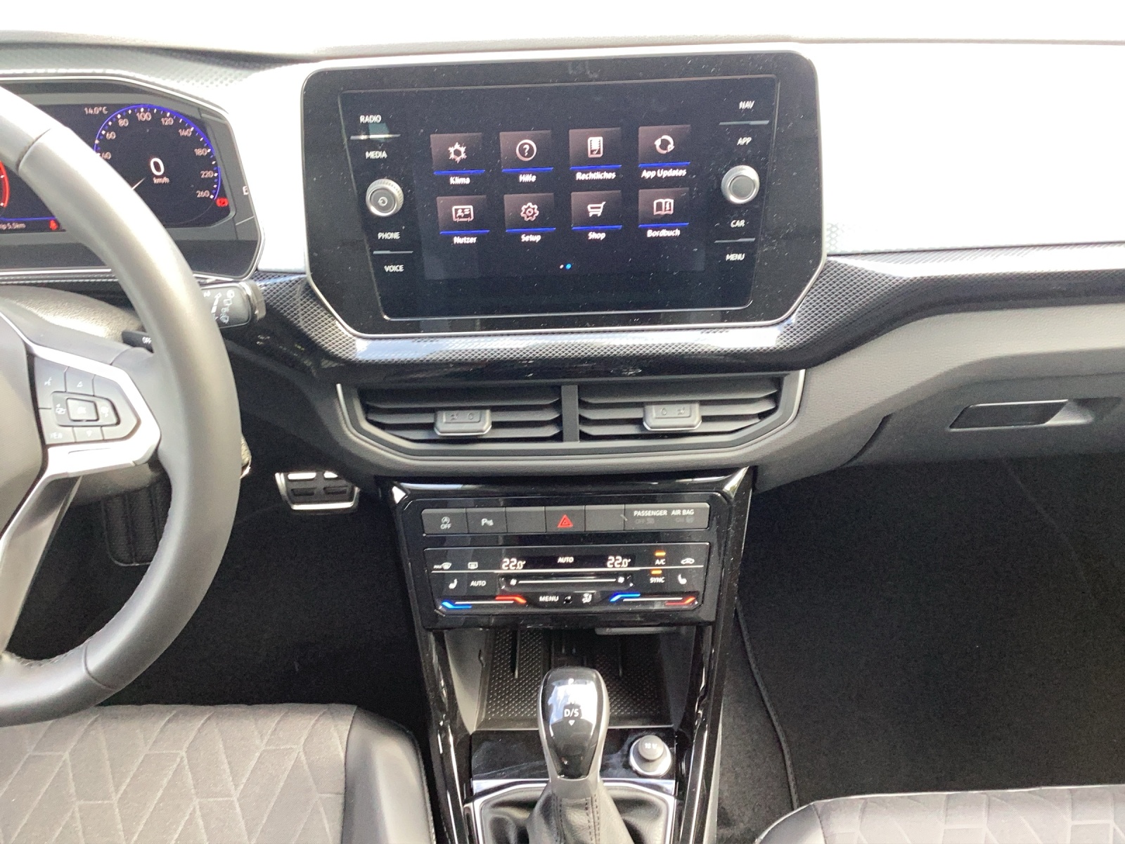 Fahrzeugabbildung Volkswagen T-Cross DSG Energy AHZV RearView ReadyToDiscover