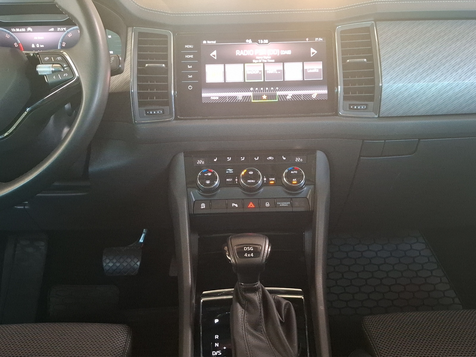 Fahrzeugabbildung SKODA Kodiaq TSI Style DSG 4x4 Matrix Navi AID ACC RFK SH