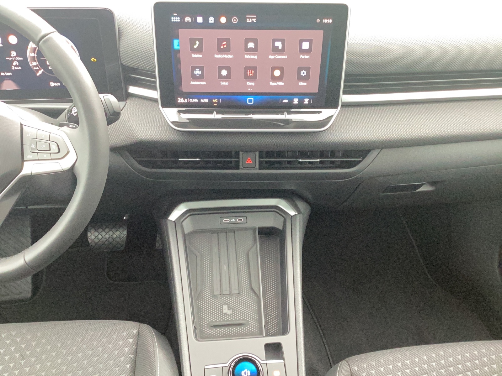 Fahrzeugabbildung Volkswagen T-Roc Trend AHZV LED DAB