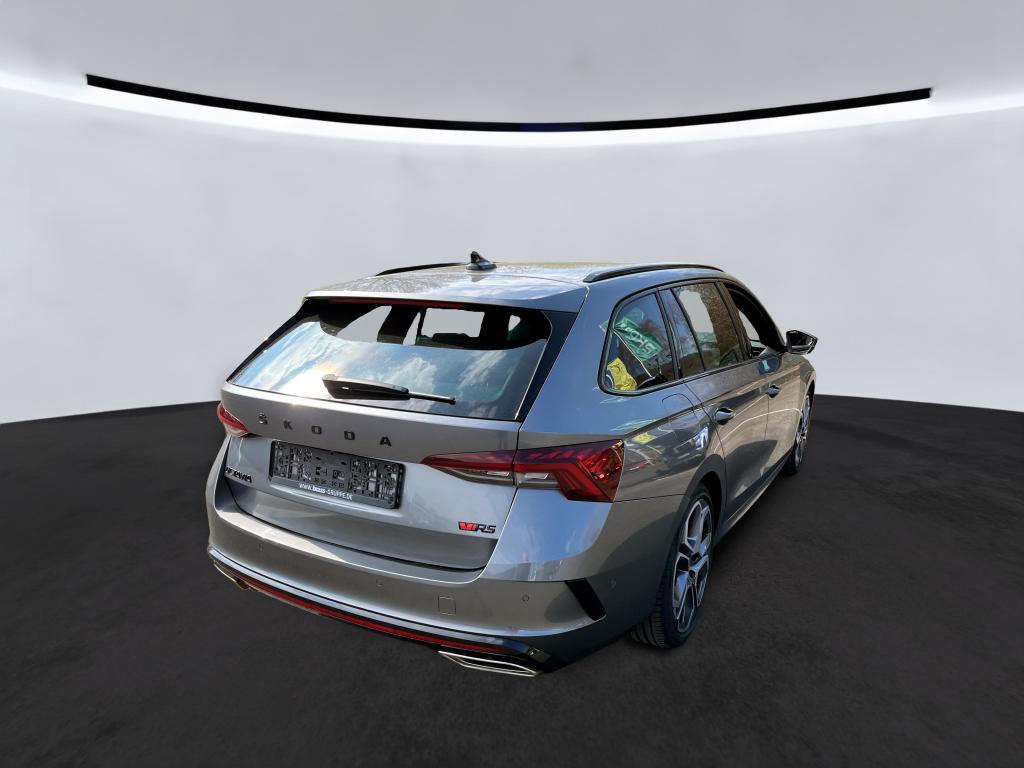 Fahrzeugabbildung SKODA Octavia Combi TDI RS Plus DSG 4x4 Matrix Navi HUD AID ACC RFK SH 19