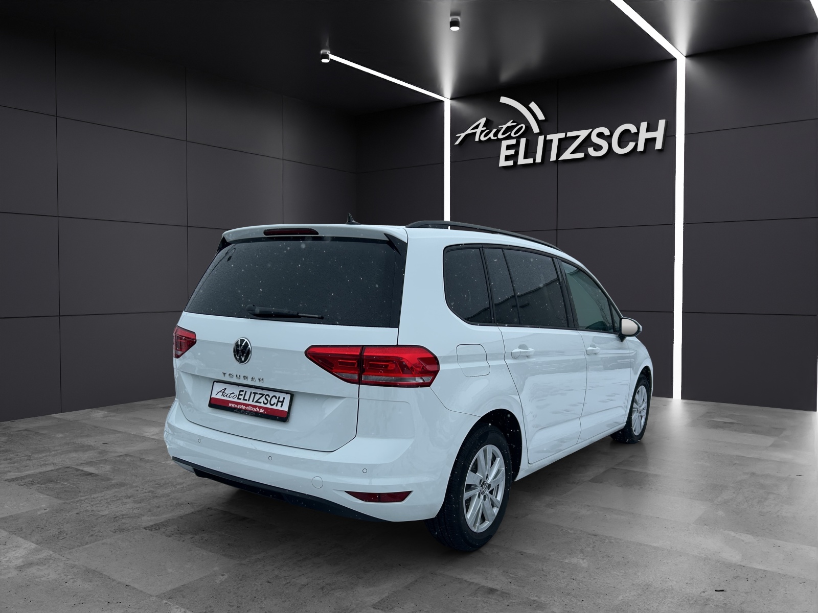 Fahrzeugabbildung Volkswagen Touran Comfortline TDI LED ACC STH SH Massage Climatronic Navi
