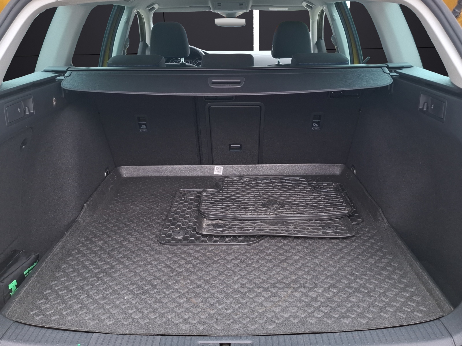Fahrzeugabbildung Volkswagen Golf VII Variant TSI Join DSG LED AHK Navi ACC PDC SH