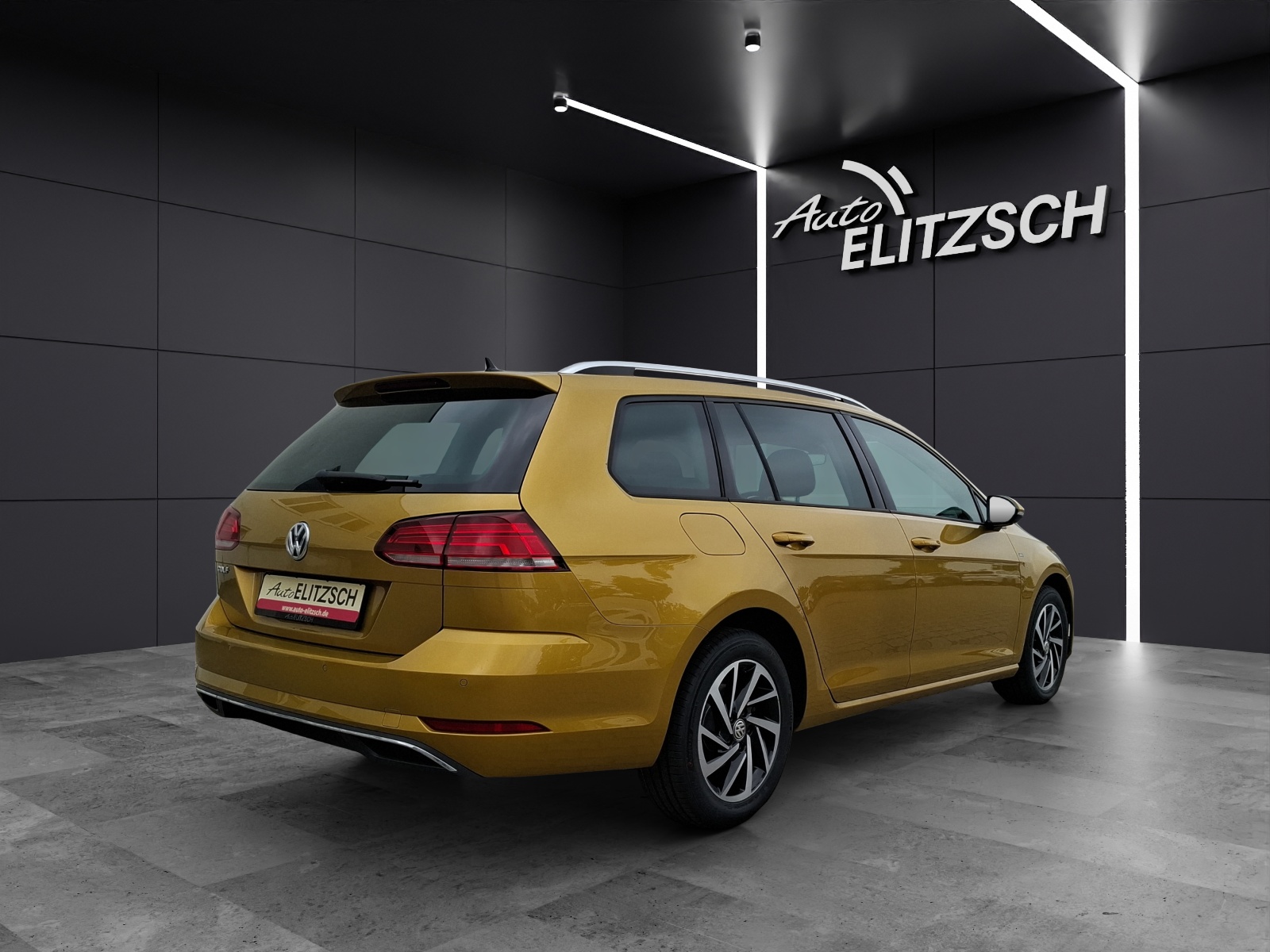Fahrzeugabbildung Volkswagen Golf VII Variant TSI Join DSG LED AHK Navi ACC PDC SH