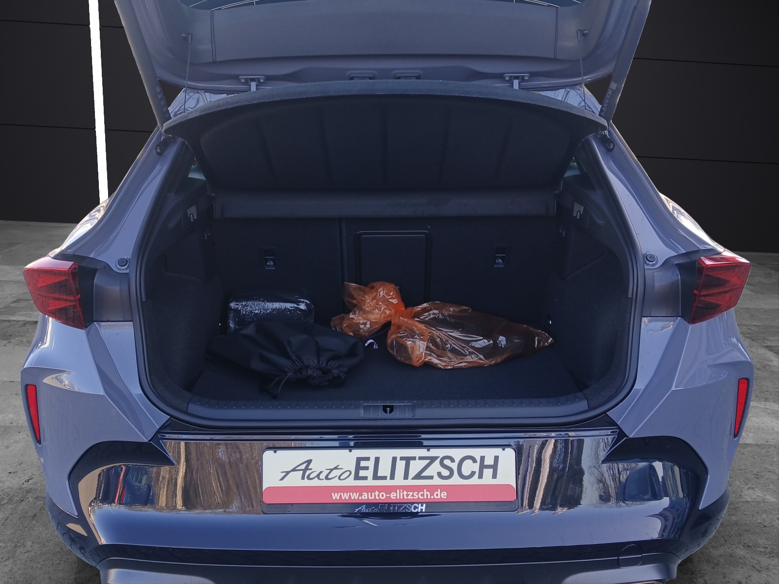 Fahrzeugabbildung CUPRA Formentor VZ 1.5 TSI e-Hybrid AHK MATRIX Navi