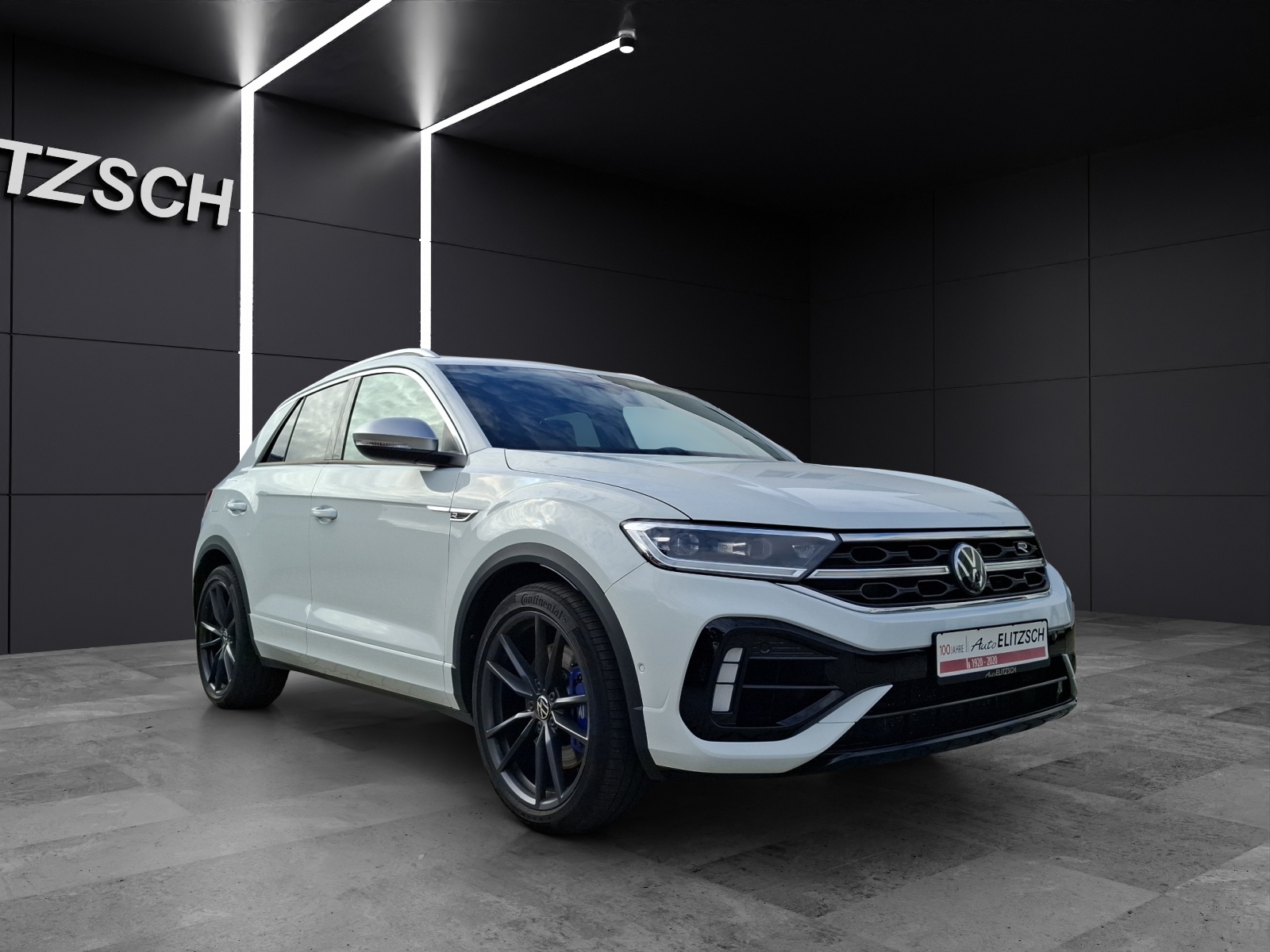 Fahrzeugabbildung Volkswagen T-Roc R 4M Matrix Navi Akrapovic Pano AID ACC RFK 19
