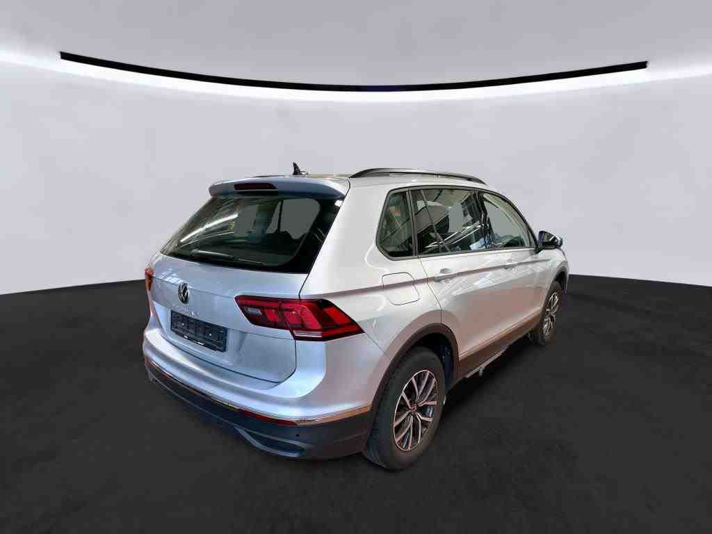 Fahrzeugabbildung Volkswagen Tiguan TSI Life LED Navi ACC PDC SH