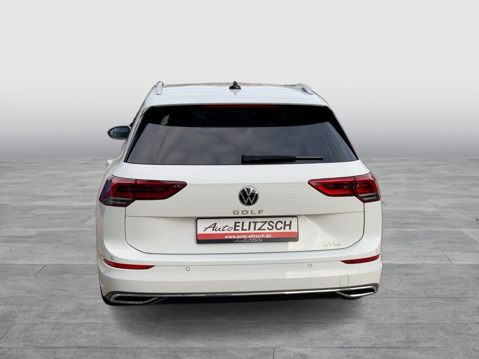 Fahrzeugabbildung Volkswagen Golf VIII Variant eTSI Active DSG LED Navi ACC RFK
