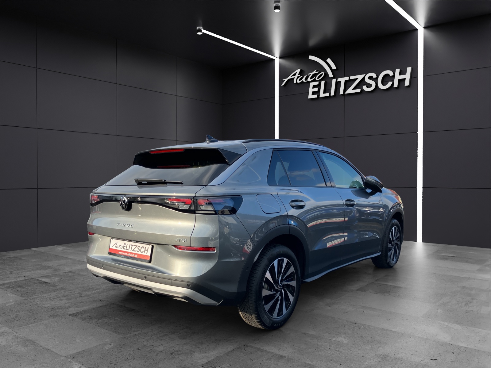 Fahrzeugabbildung Volkswagen T-Roc Life NAVI DAB LED ACC