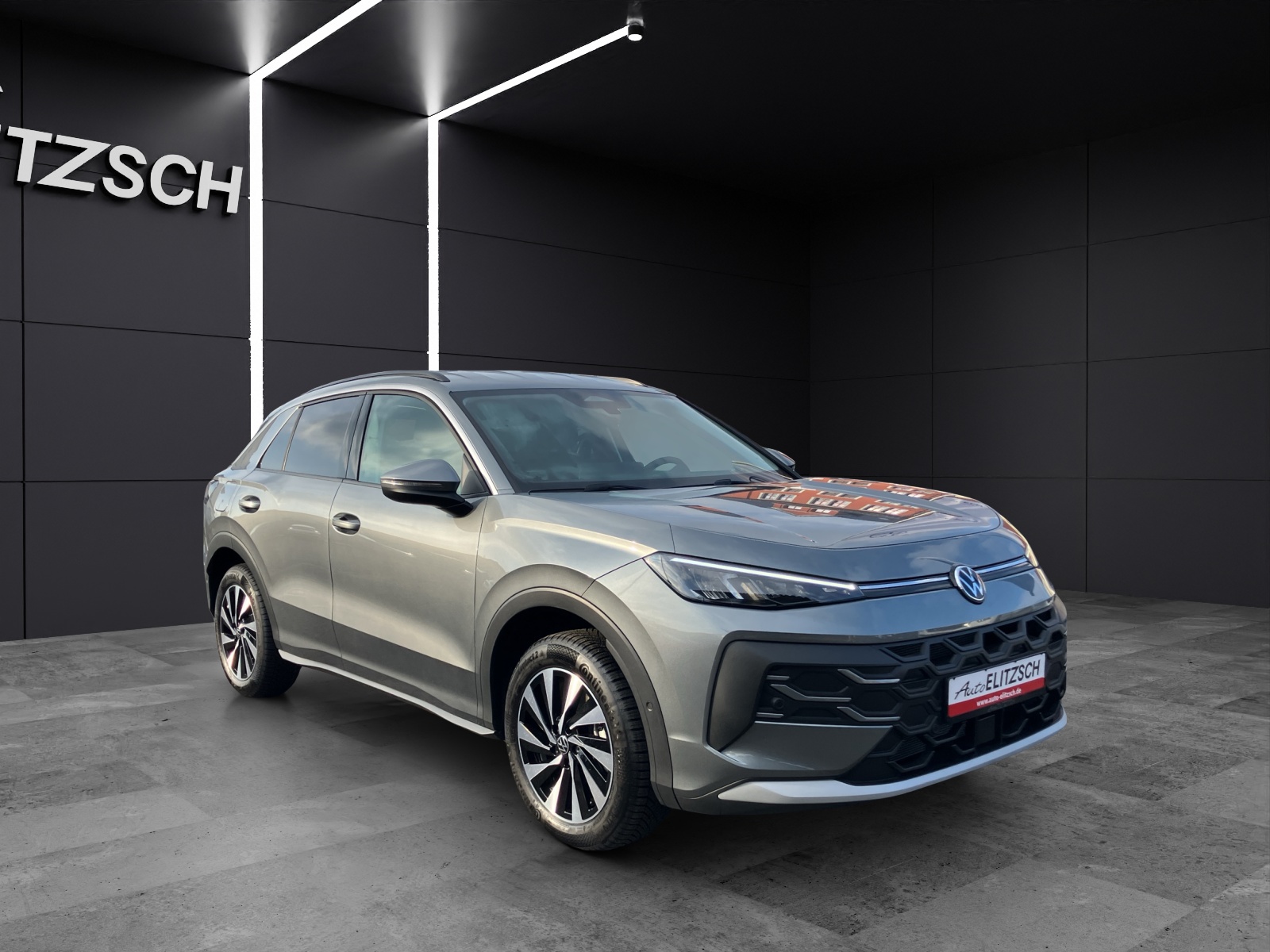 Fahrzeugabbildung Volkswagen T-Roc Life NAVI DAB LED ACC