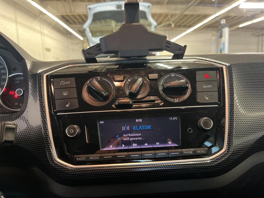 Fahrzeugabbildung Volkswagen up! 1.0 Basis Klima DAB GRA SHZ