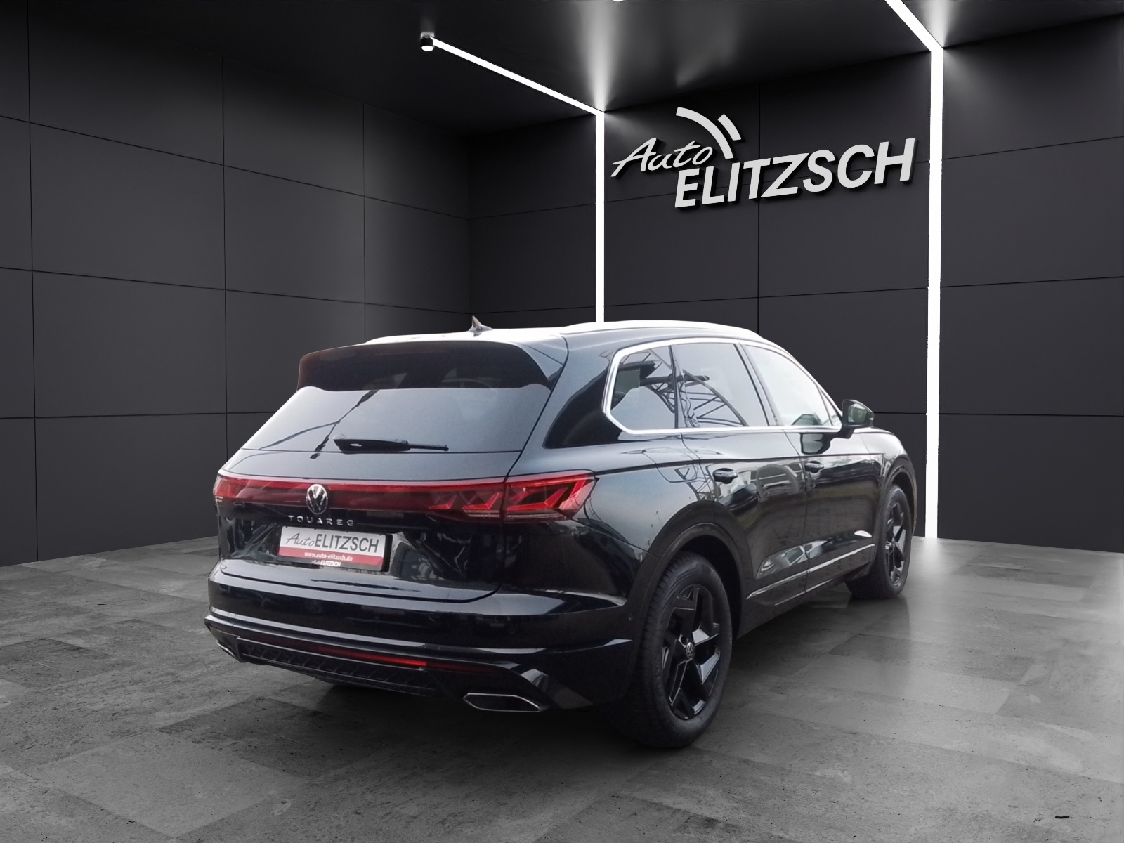 Fahrzeugabbildung Volkswagen Touareg TDI R-Line Matrix AHK RFK HuD LUFT ACC SH LM