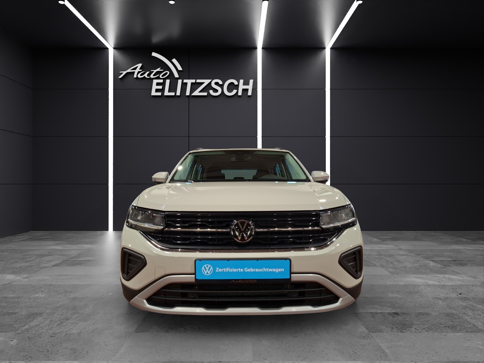 Fahrzeugabbildung Volkswagen T-Cross TSI Life DSG LED CarPlay AID ACC RFK SH LM