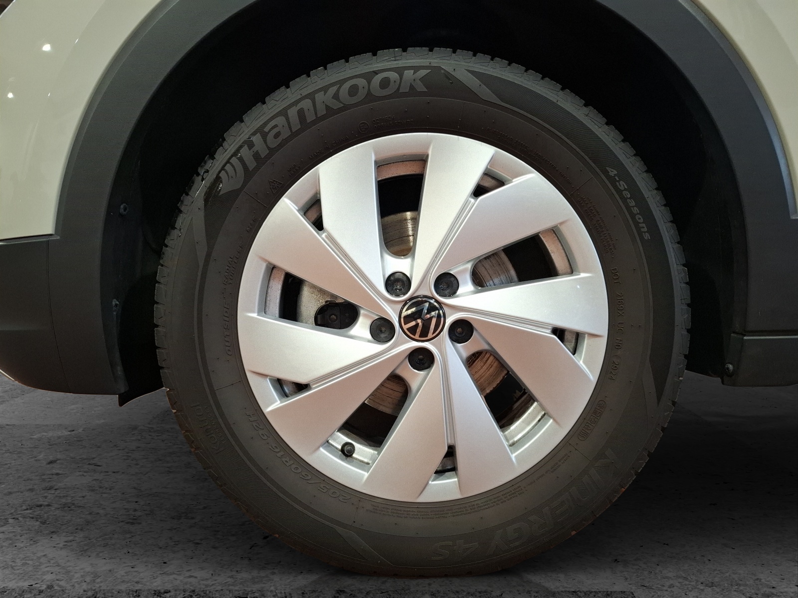 Fahrzeugabbildung Volkswagen T-Cross TSI Life DSG LED CarPlay AID ACC RFK SH LM