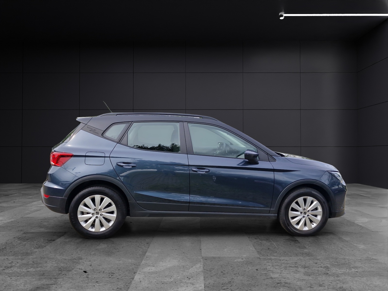 Fahrzeugabbildung SEAT Arona TSI Style LED Climatonic GRA PDC SH LM fertig
