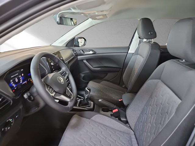 Fahrzeugabbildung Volkswagen T-Cross TSI Life LED AHK AppCon ACC Lane-Assist SHZ