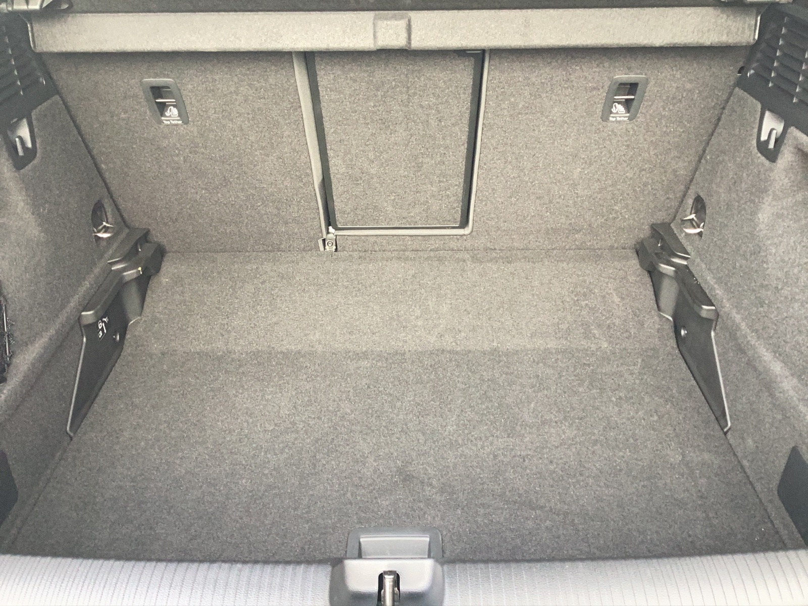 Fahrzeugabbildung Audi Q2 advanced 35 TFSI s tronic LED-Scheinwerfer, Audi virtual Cockpit,