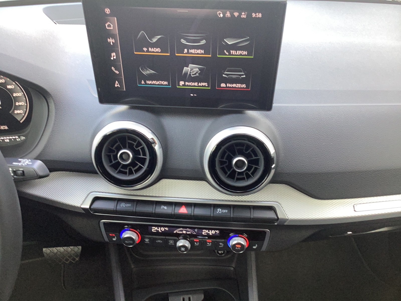 Fahrzeugabbildung Audi Q2 advanced 35 TFSI s tronic LED-Scheinwerfer, Audi virtual Cockpit,