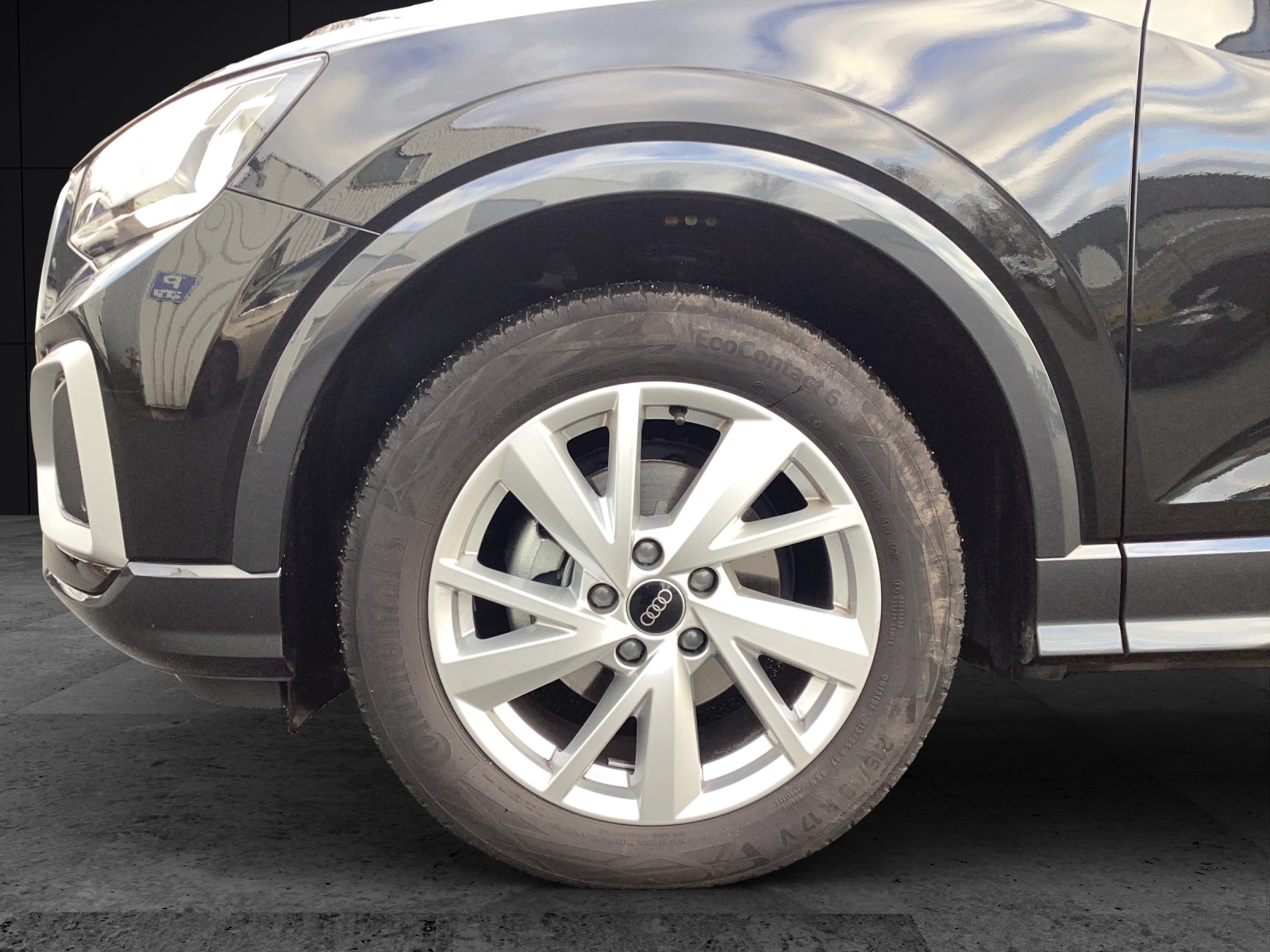 Fahrzeugabbildung Audi Q2 advanced 35 TFSI s tronic LED-Scheinwerfer, Audi virtual Cockpit,